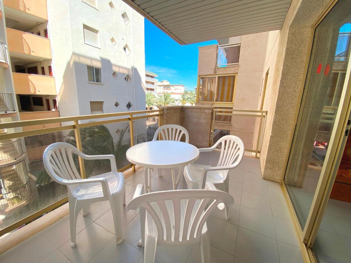 Apartamentos Amatista Салоу Екстериор снимка