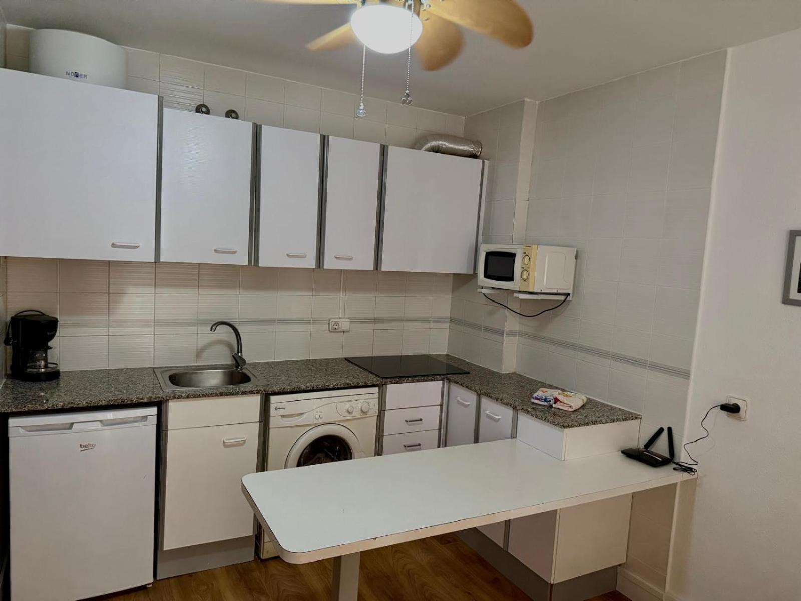 Apartamentos Amatista Салоу Екстериор снимка
